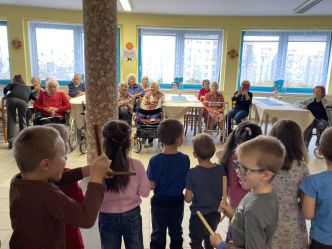 8E5E1113-2335-4B57-B102-3D50086831FD